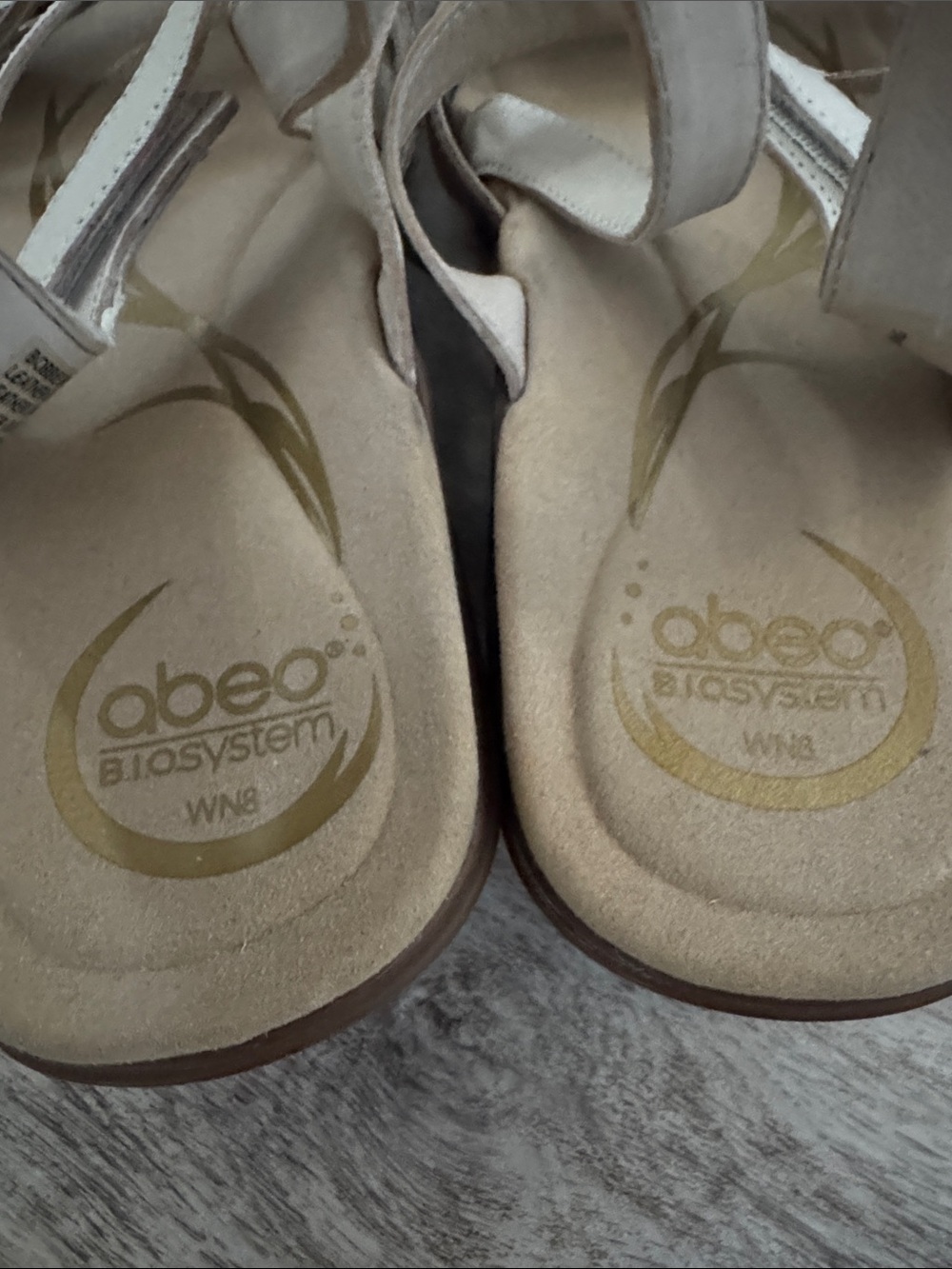 ABEO Biosystem size 8 Sandals - White & Tan Strappy Women’s Sandals - Picture 9 of 9